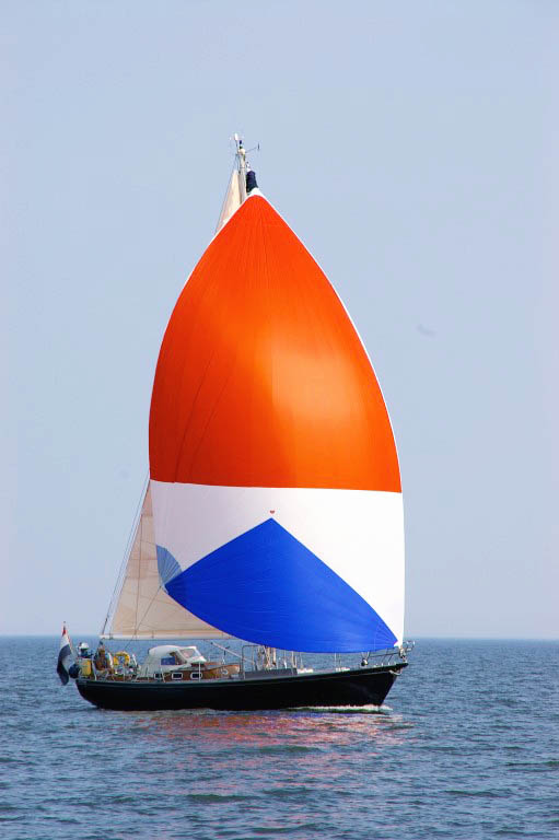 Hutting 40 sailing yacht